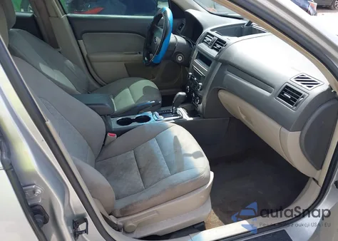 2010 Ford Fusion S z USA, uszkodzony, nr VIN 3FAHP0GA9AR216420